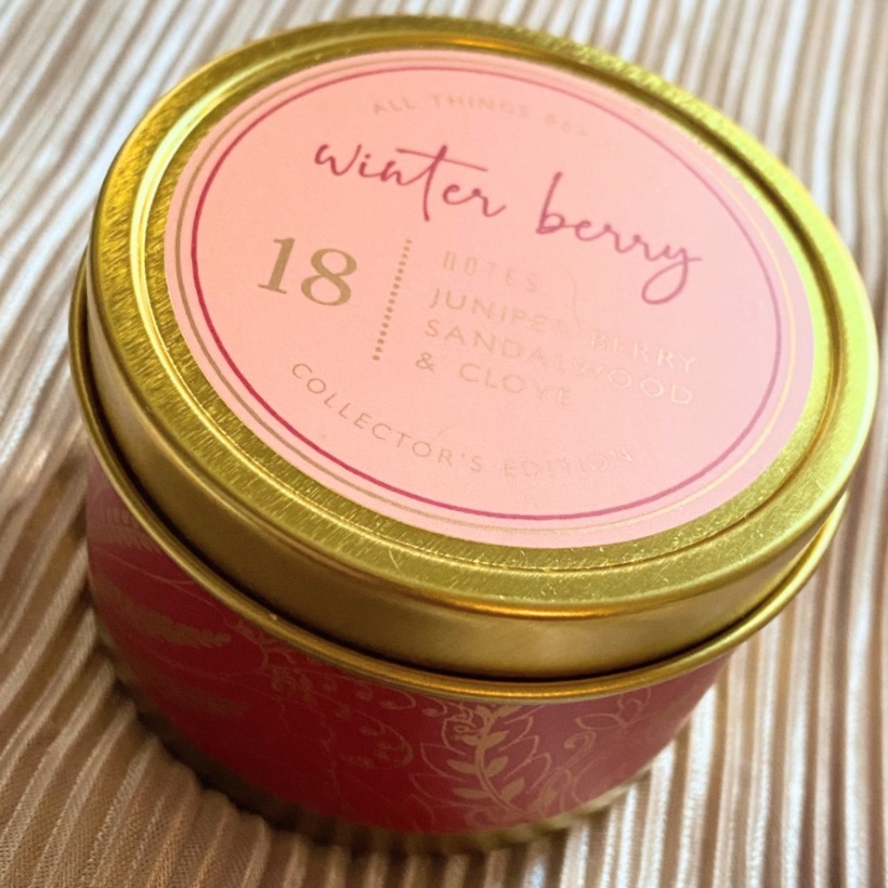 TOKYOMILK TOKYO MILK WINTER BERRY Scented Candle Limited edition 3oz